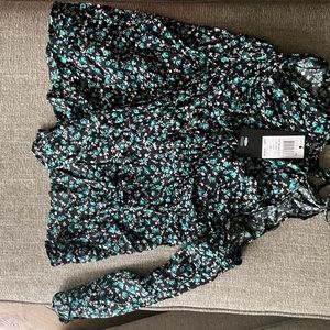 Women’s never worn tags